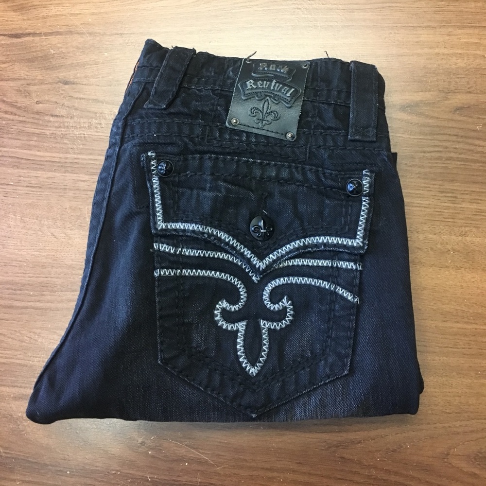 NWOT Rock Revival Steven Relaxed Straight 32