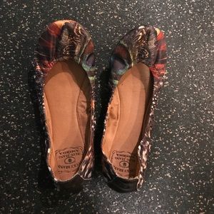 Peacock pattern, Lucky Brand flats, leather,