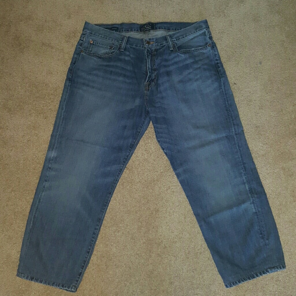 Mens Lucky Brand jeans 🍀