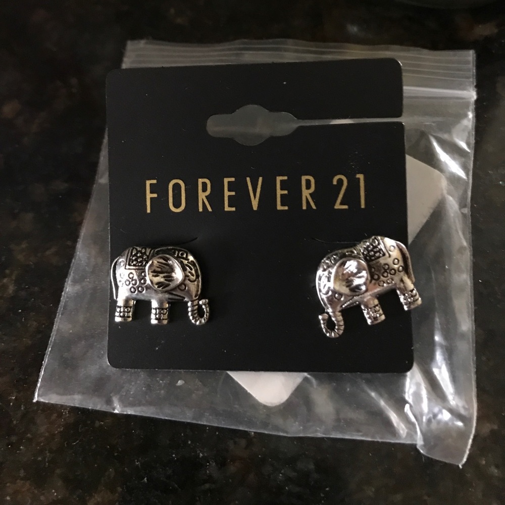 NEW F21 silver elephant earrings