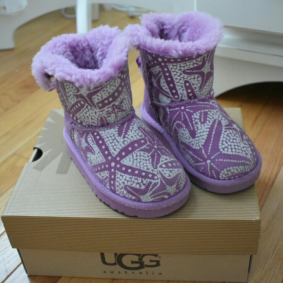 UGG Other - Toddler Bailey Bow Uggs in Starfish Print