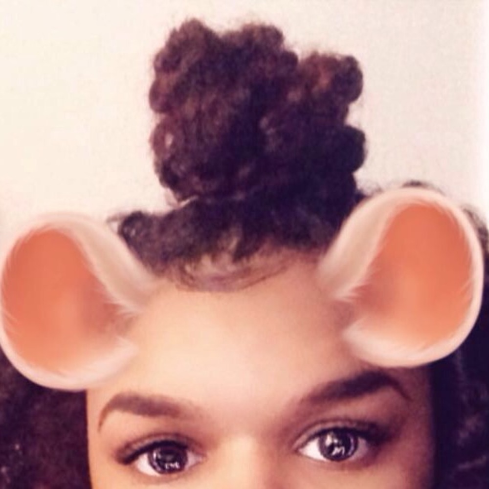 Meet your Posher, Crystal