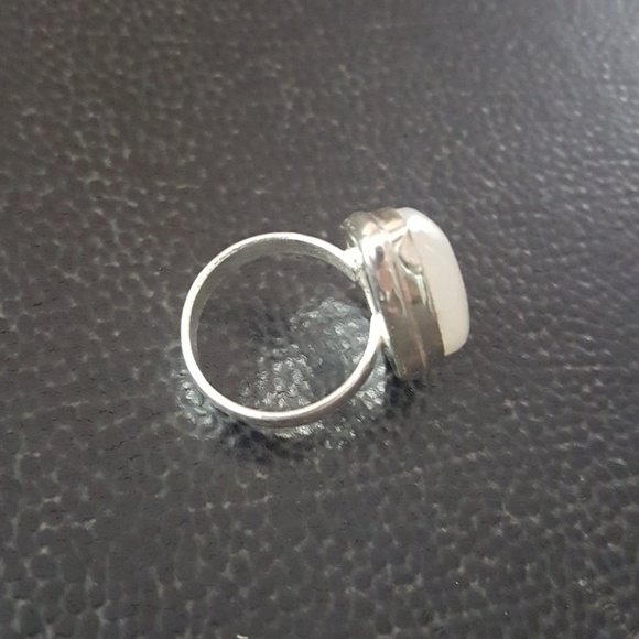 7.5 teardrop healing moonstone silver boho ring - Picture 5 of 5