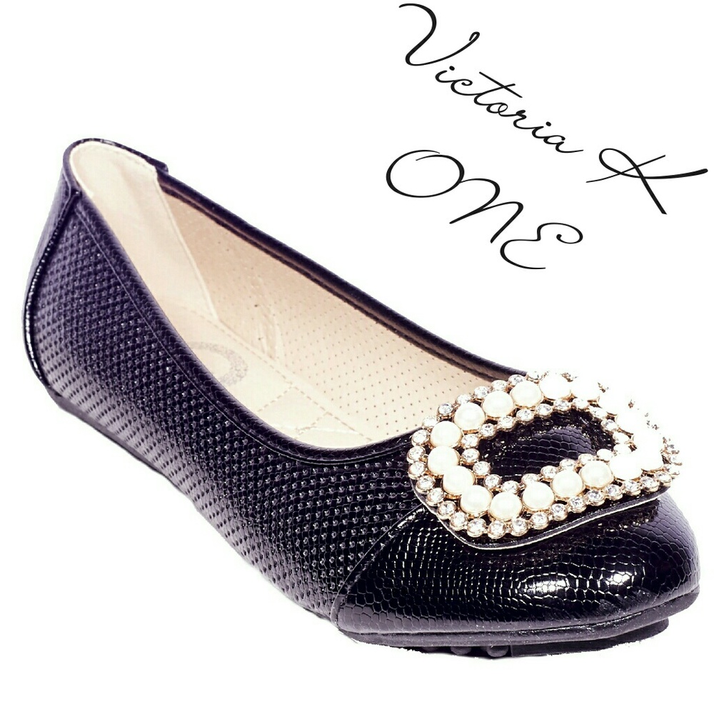 Women Ballet Buckle Flats, b-2055, Black - Picture 1 of 4