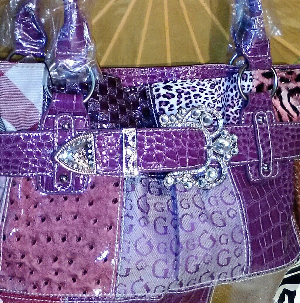 VERA HANDBAG