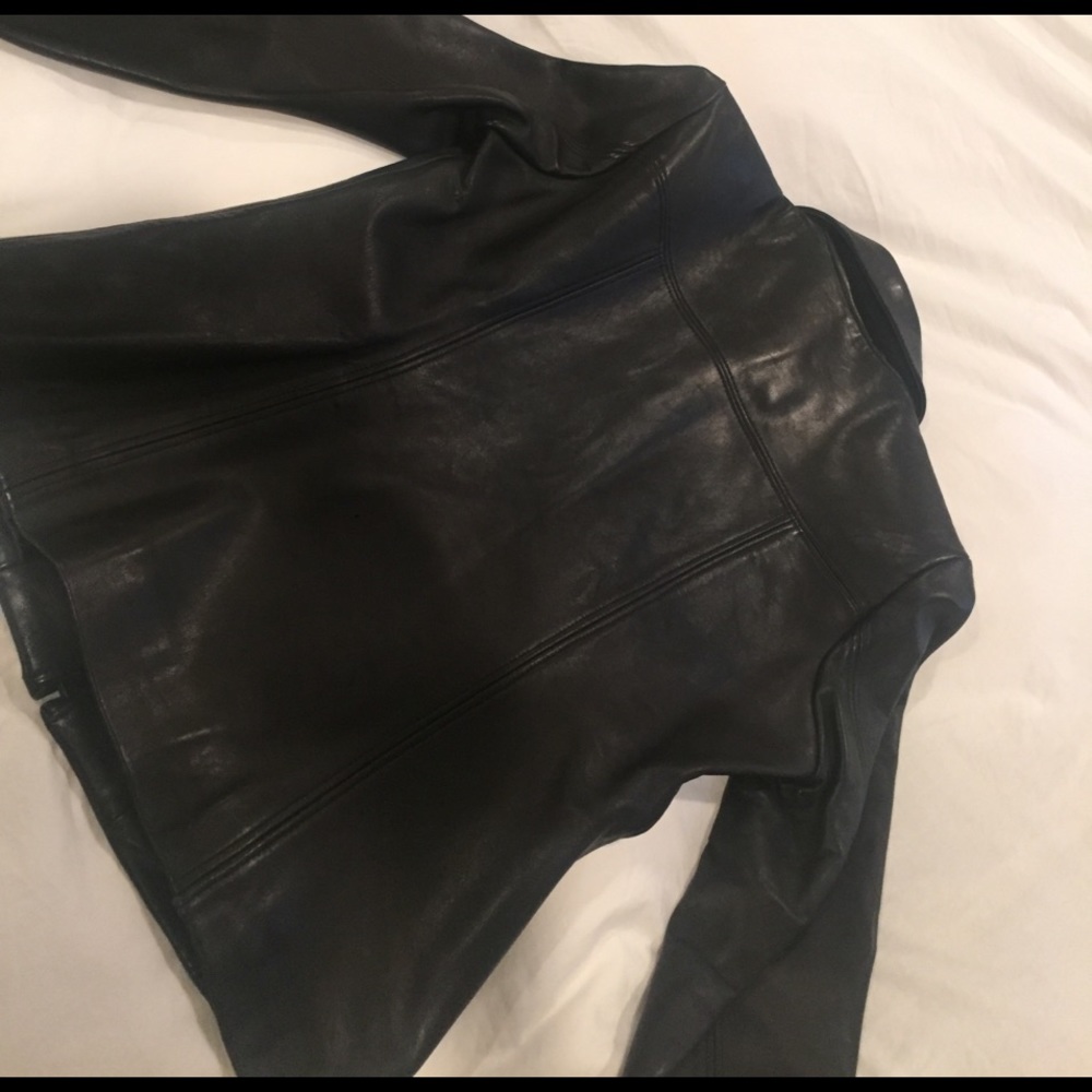 Leather jacket - Picture 6 of 8
