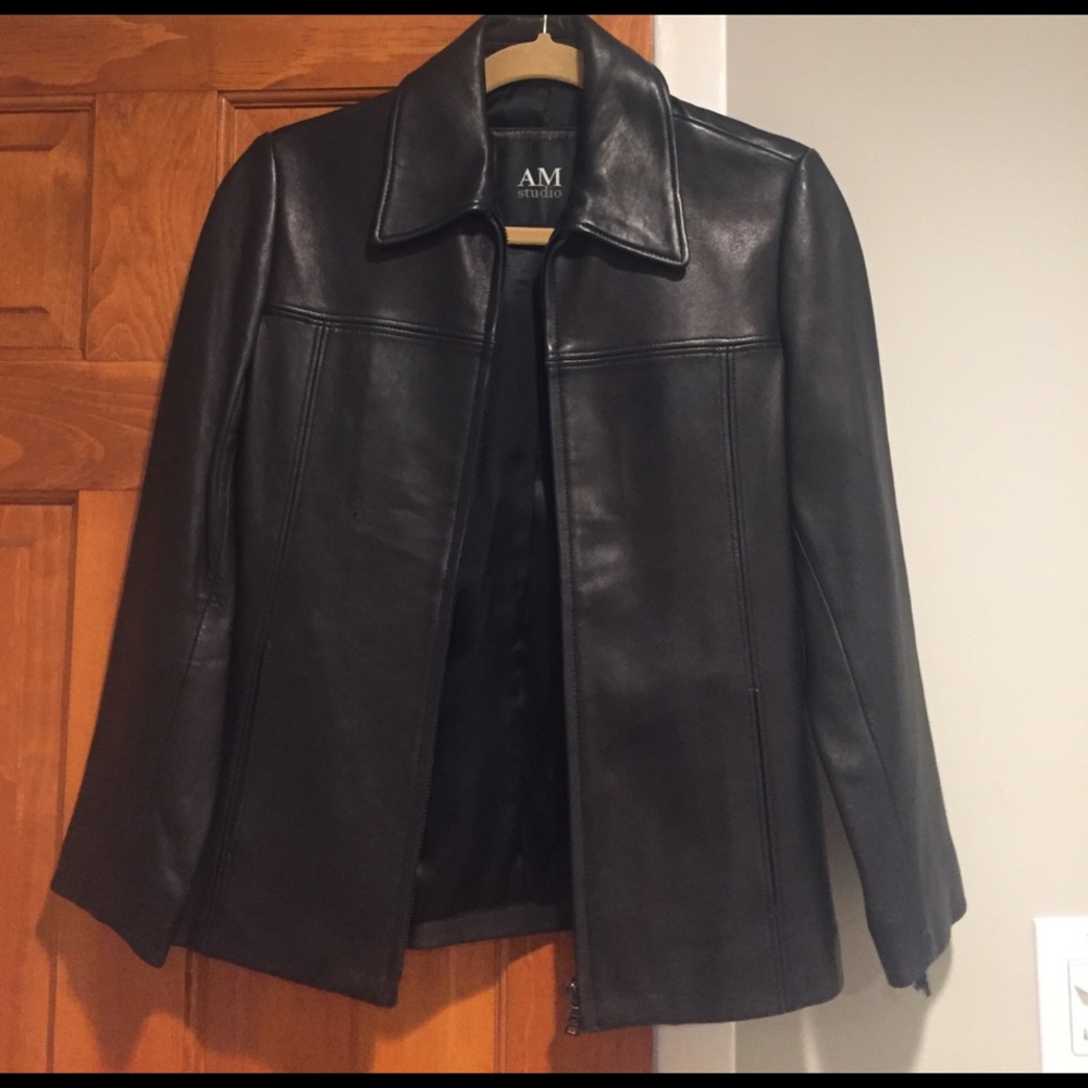 Leather jacket - Picture 7 of 8