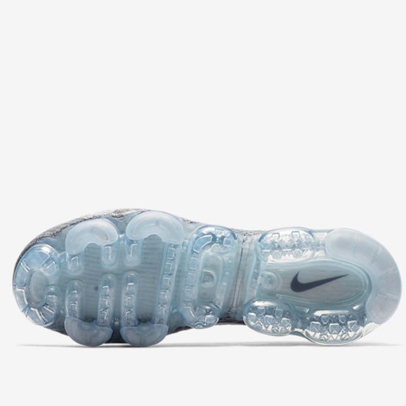 🎉SOLD ON TRADESY 🎉BNIB Nike Air Vapormax Asphalt - Picture 2 of 6