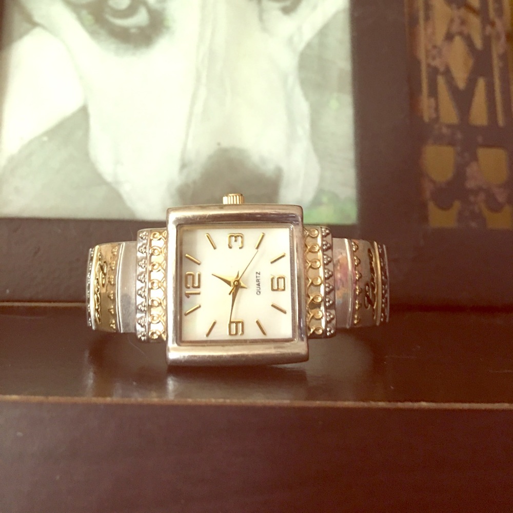 Beautiful Silver Watch💕