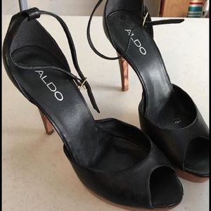 Aldo ankle strap open toe heel