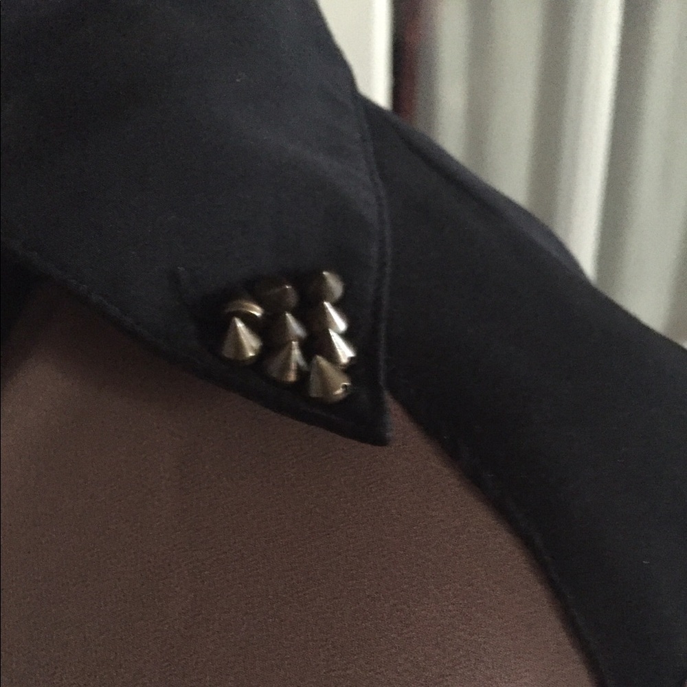 Sheer button down - Picture 3 of 5