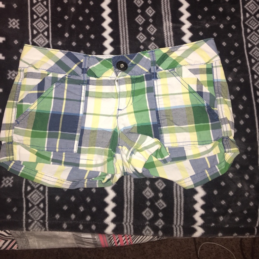 Areo plaid shorts! Perfect for summer