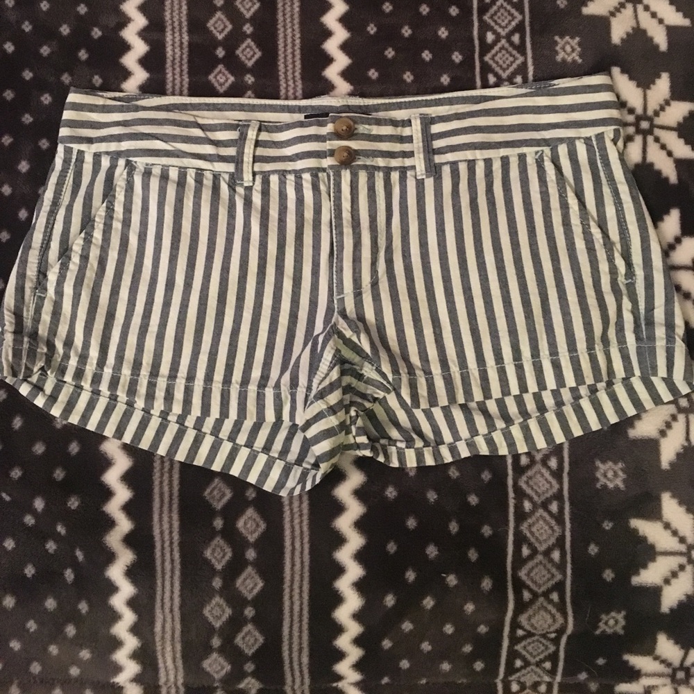American eagle cargo like shorts!