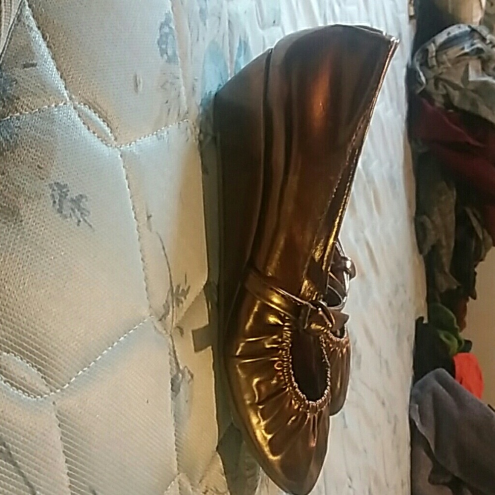 KelsieGirl low wedges