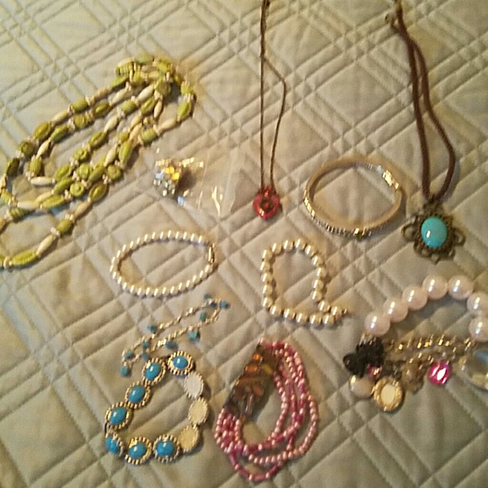 Lot of various jewelry
