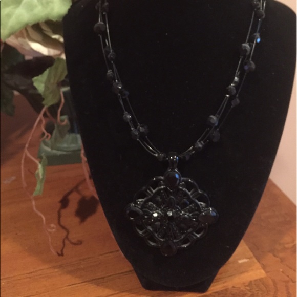 Black Bead Necklace. Excellent condition! - Picture 1 of 2