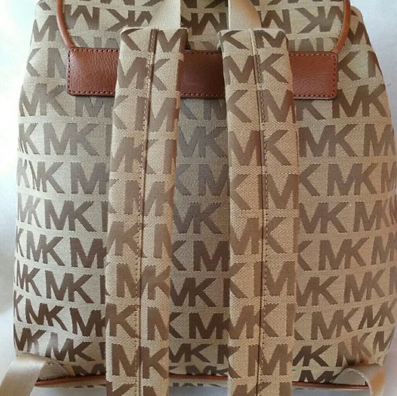 MICHAEL KORS LARGE BACK PACK main image 4