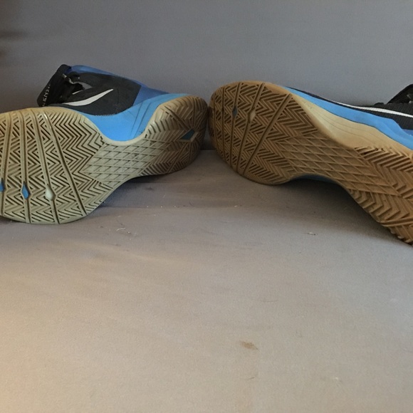 Hyperquickness Nike Sneaker - Picture 3 of 4