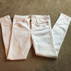 Jolt White Jeans