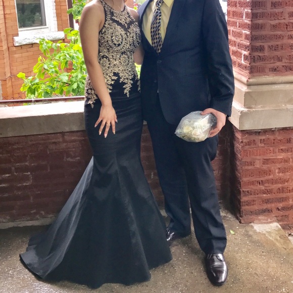 Prom dress - Picture 3 of 4