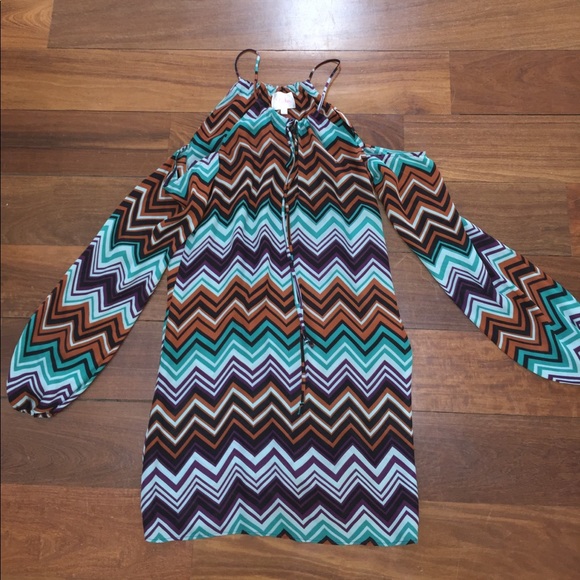 Parker Chevron print open shoulder dress - Picture 4 of 6