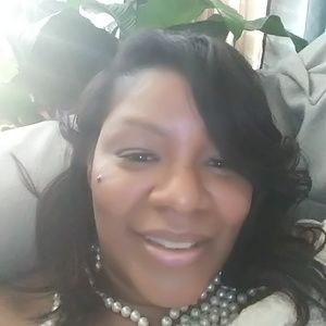 Meet your Posher, Lynette