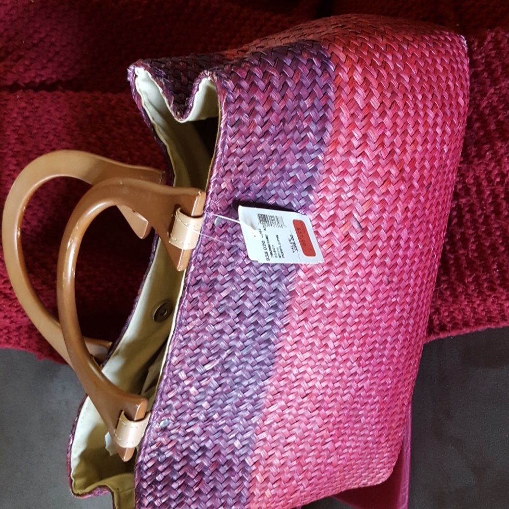 Handbag - Picture 2 of 5