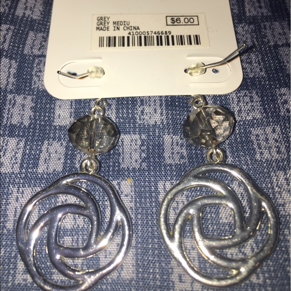 Silver Dangle earrings - Picture 2 of 3