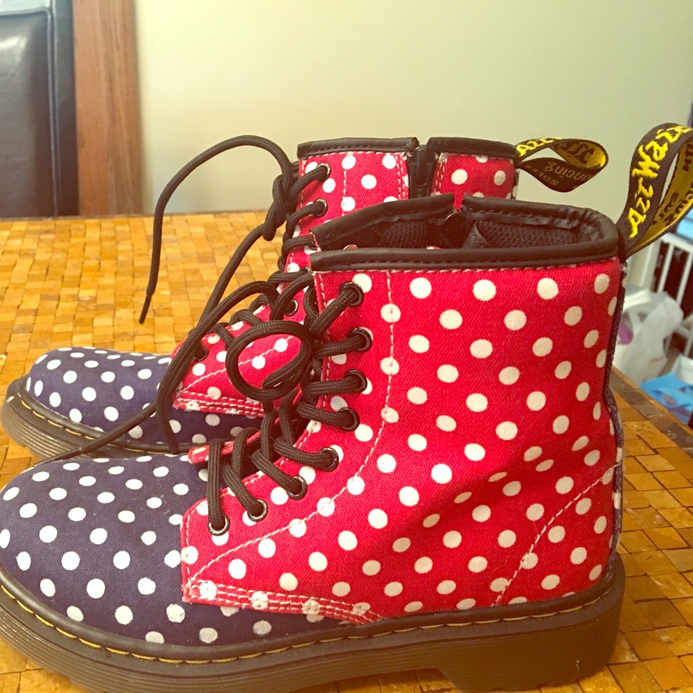 Girls dr martens
