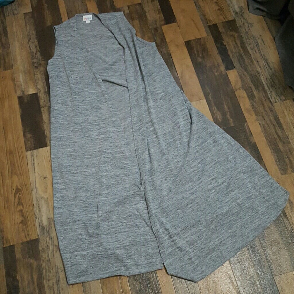 Lularoe small Joy no tags but never worn.