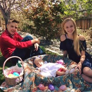 Meet your Posher, Crystal