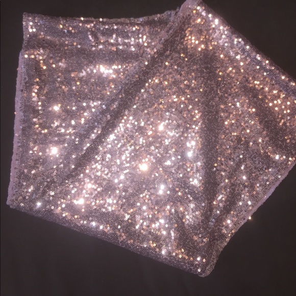 8ft blush gold table runner - Picture 2 of 3