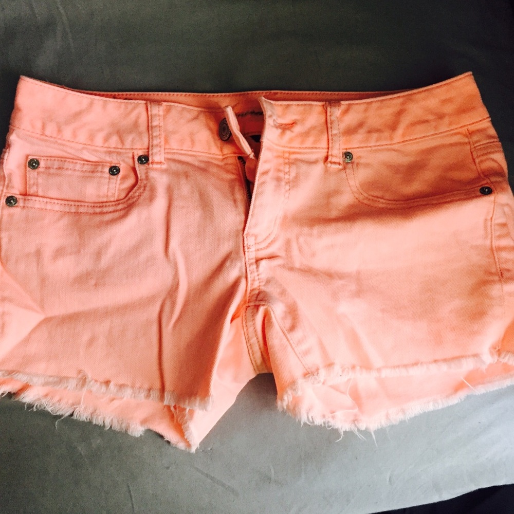 Coral American eagle shorts