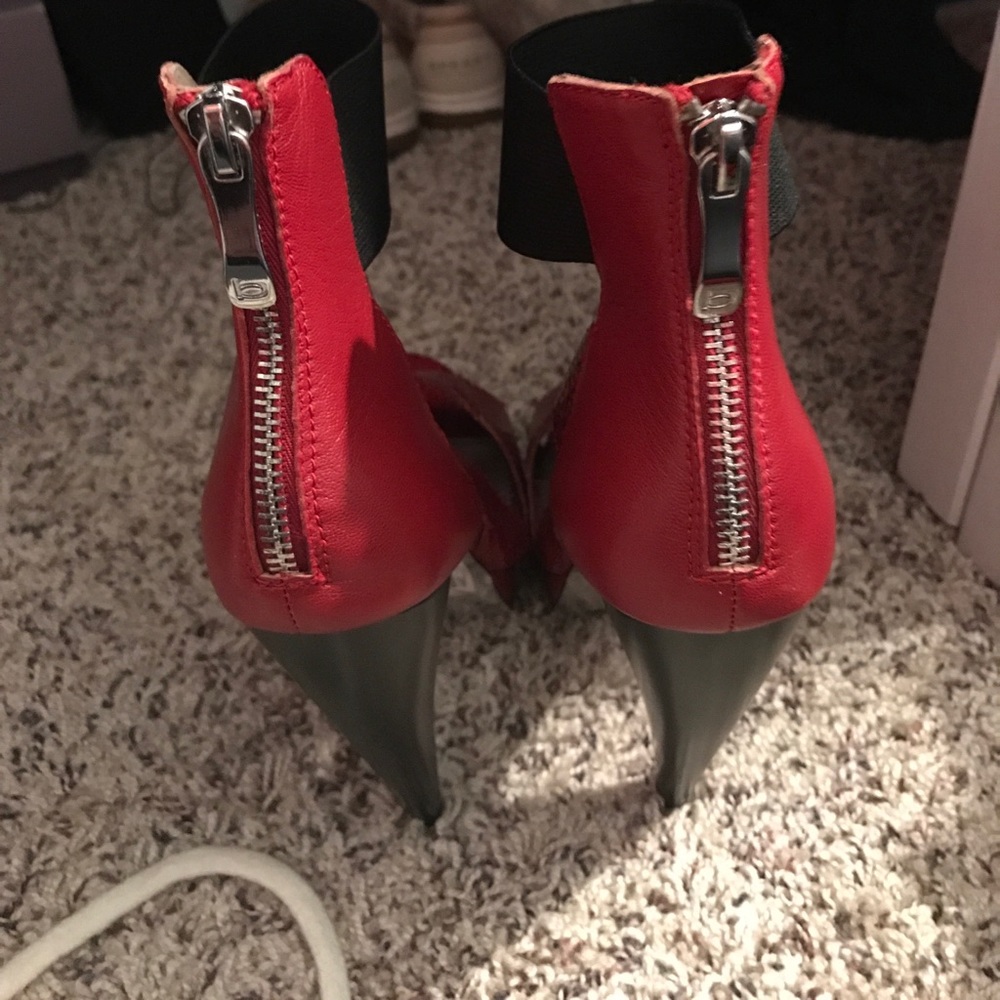 Bebe heels - Picture 4 of 4