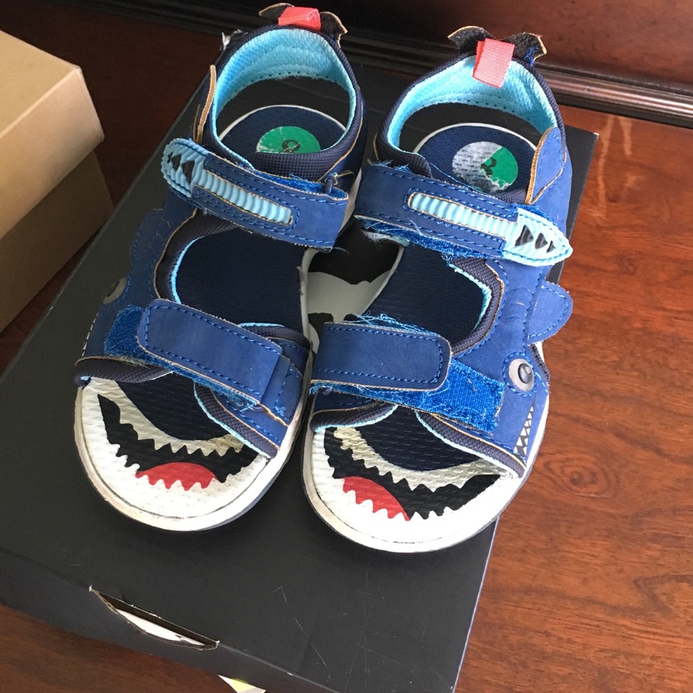 Baby shoes