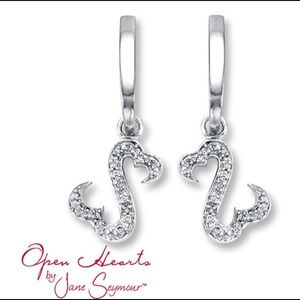 jane seymour open heart earrings
