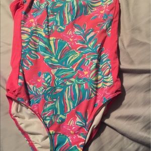 Lilly Pulitzer size 6 bathing suit for kids