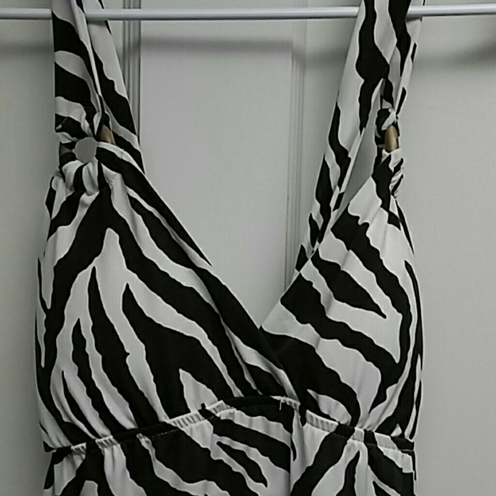 Heart and soul dress - Picture 2 of 3