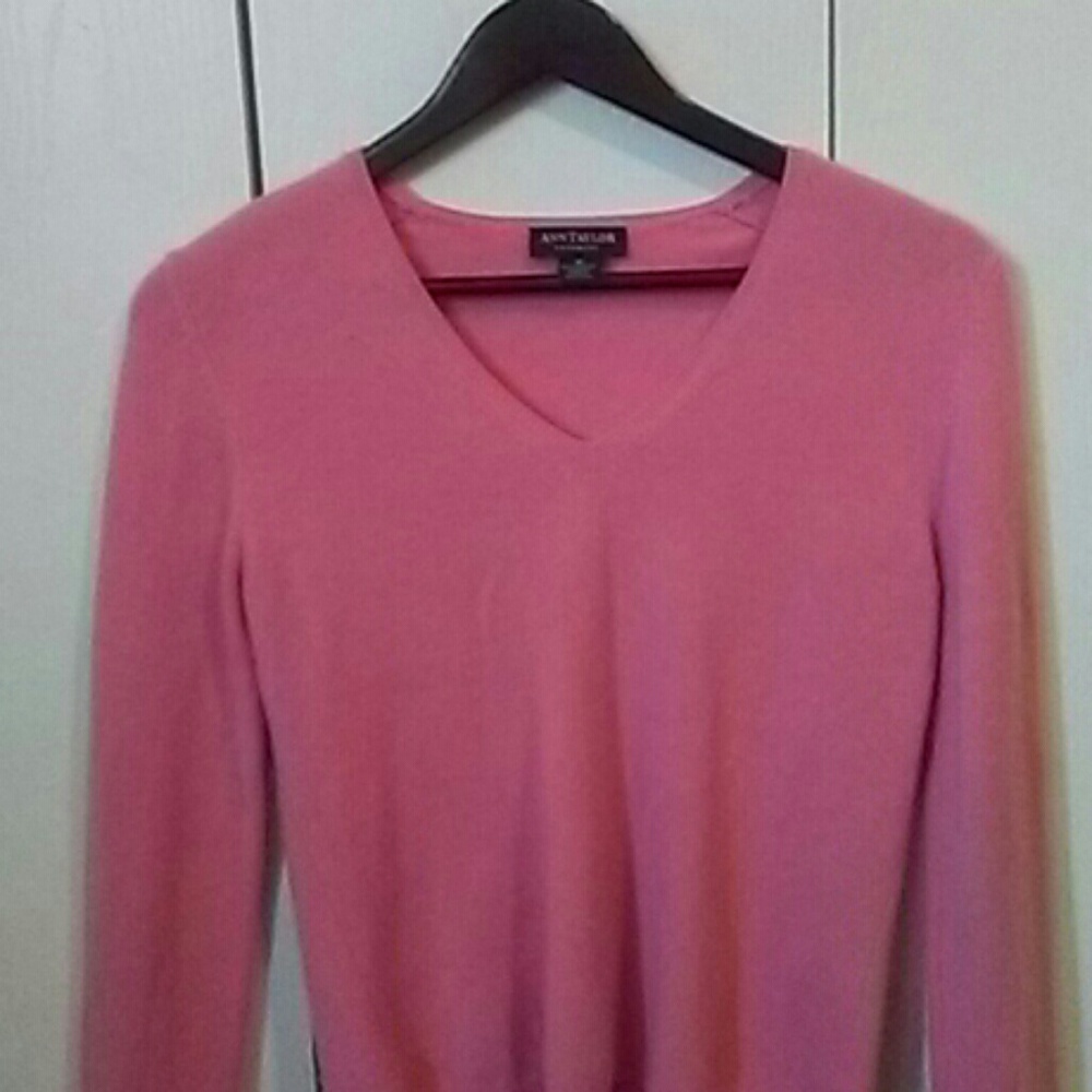 Ann Taylor medium cashmere