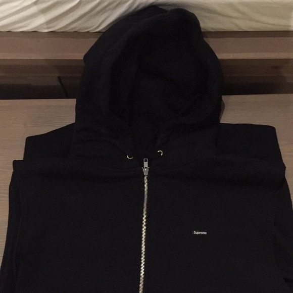 supreme sleeveless hoodie