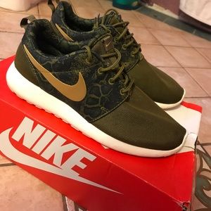 Nike Roshe Run Womens