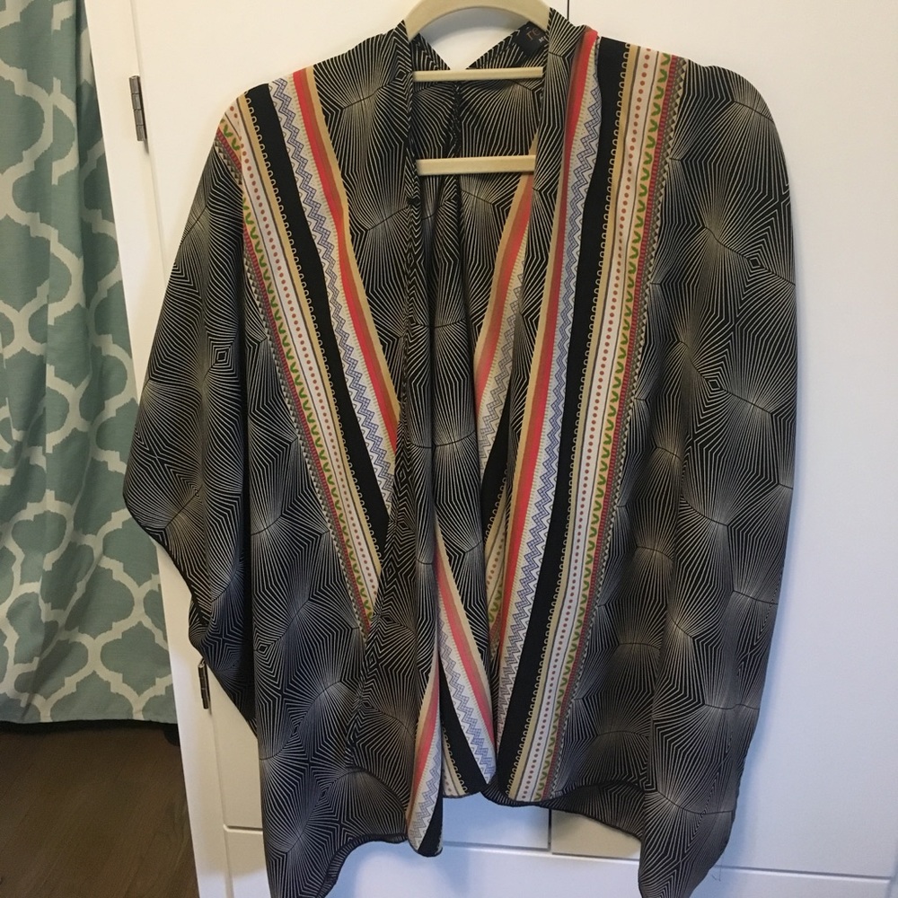 Geometric patterned kimono