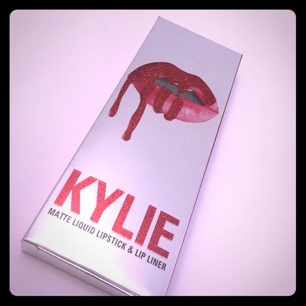 💢SOLD💢Kylie-Lipstick&Liner-Valentine