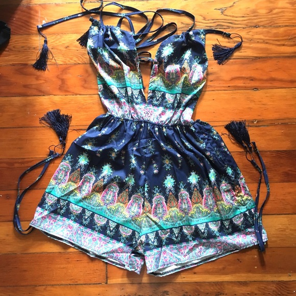 ❗️Just in! "Marisa" Open-Back Bohemian Romper☀️ - Picture 2 of 6