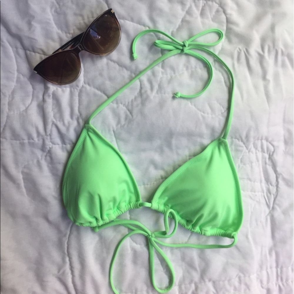 • Teeny Top •