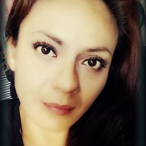 Meet your Posher, Rogelia