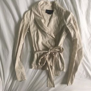 BCBG summer linen  blazer.