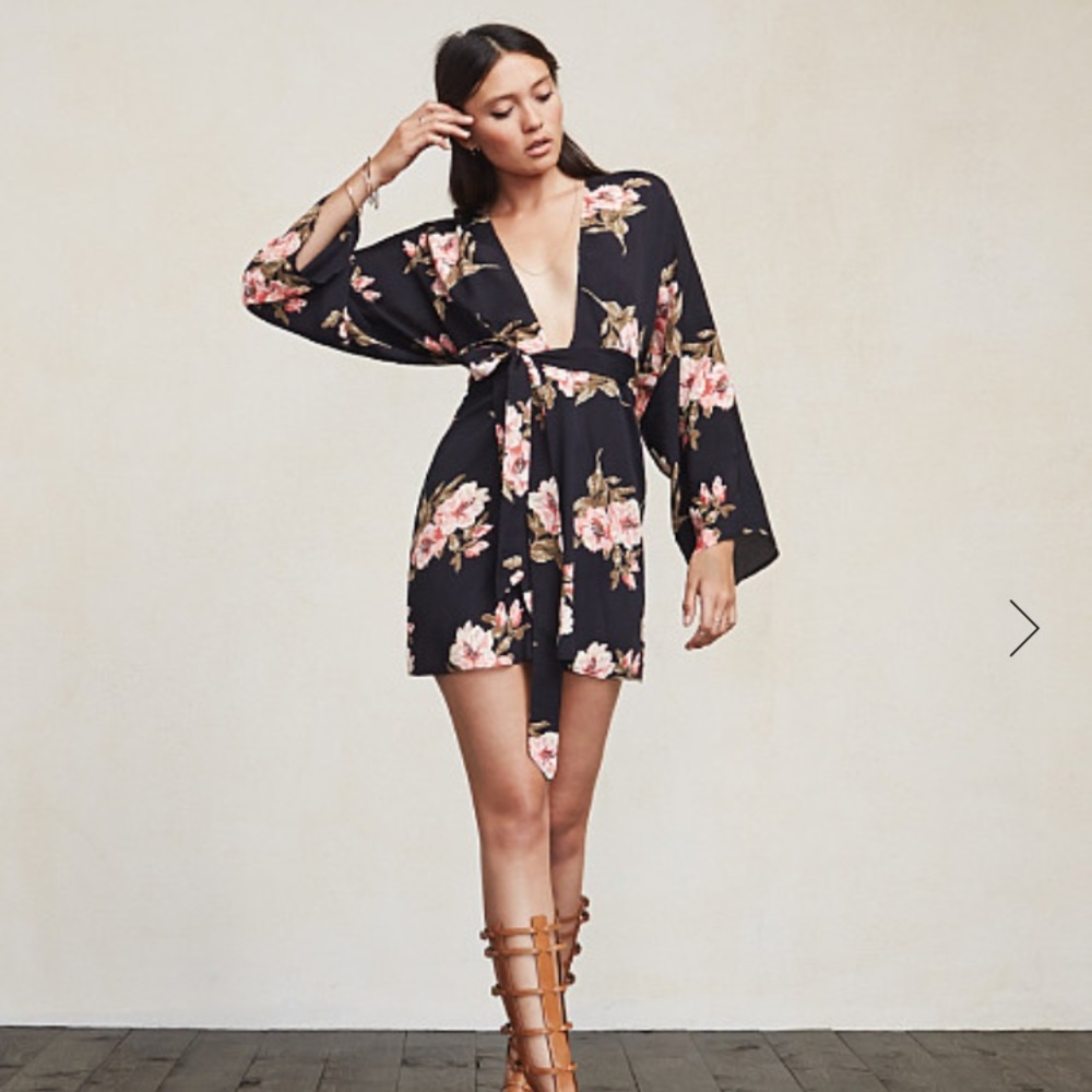 Reformation Fuji wrap dress  - Size 4 - NWT