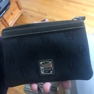 Dooney & bourke wristlet