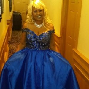 Meet your Posher, Clair